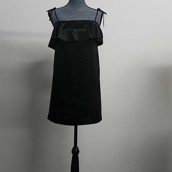 Silky ruffle detail mini dress - Picture 2 of 6